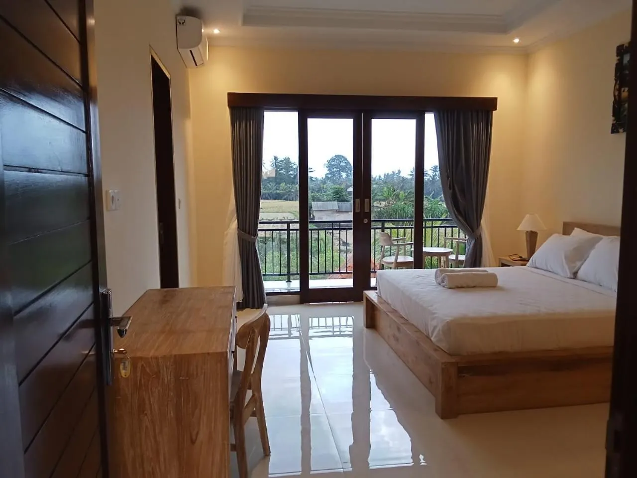 Krisna Tapan Guest House Ubud  Indonesia